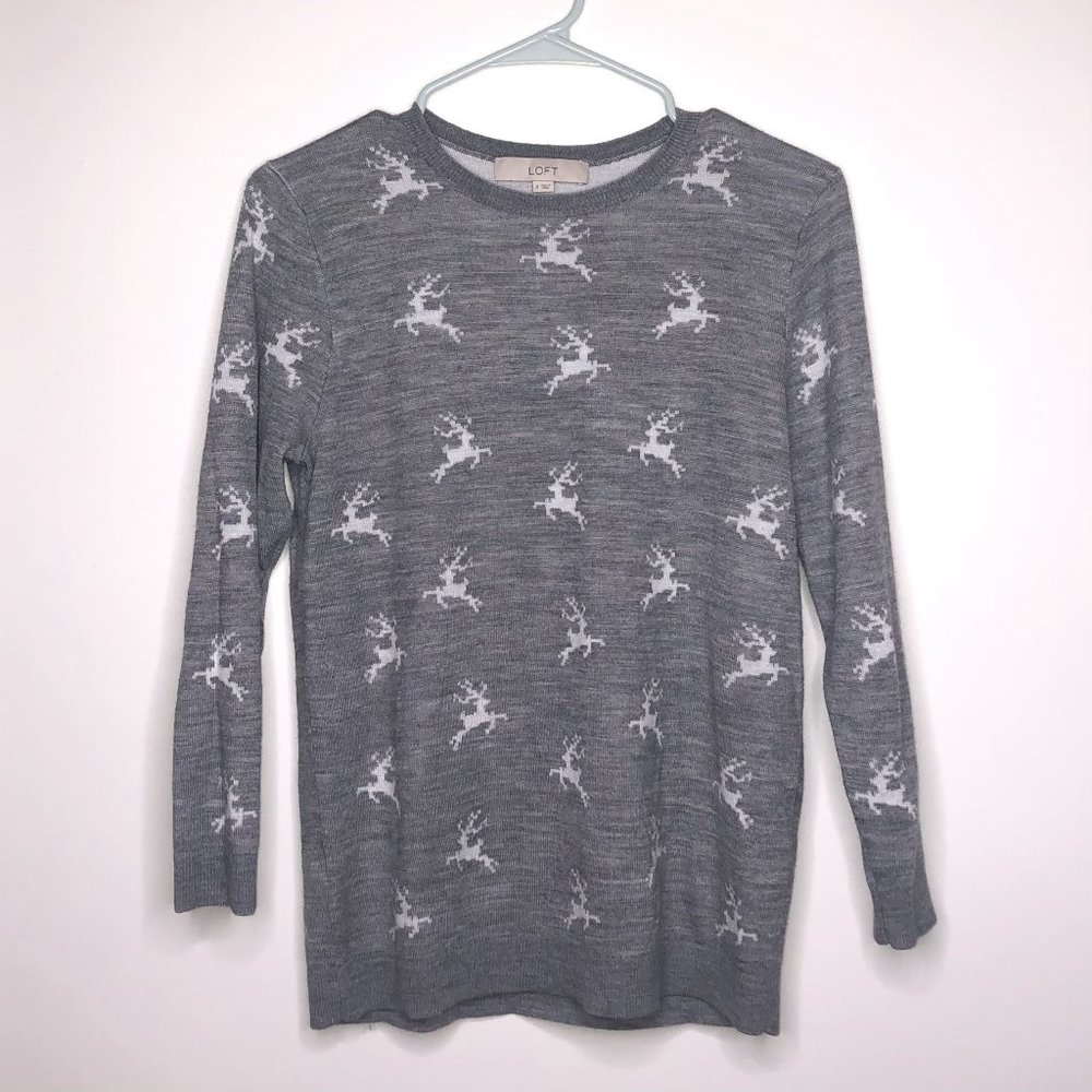 LOFT | Gray Reindeer Sweater Medium